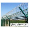 护栏网的用途 格栅板 三角折弯护栏网规格 小区防护栅栏